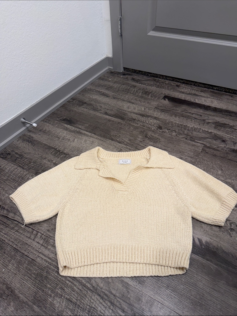 Sage Cream Short-Sleeve V-Neck Knit Sweater